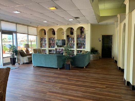 Library/Sitting Area